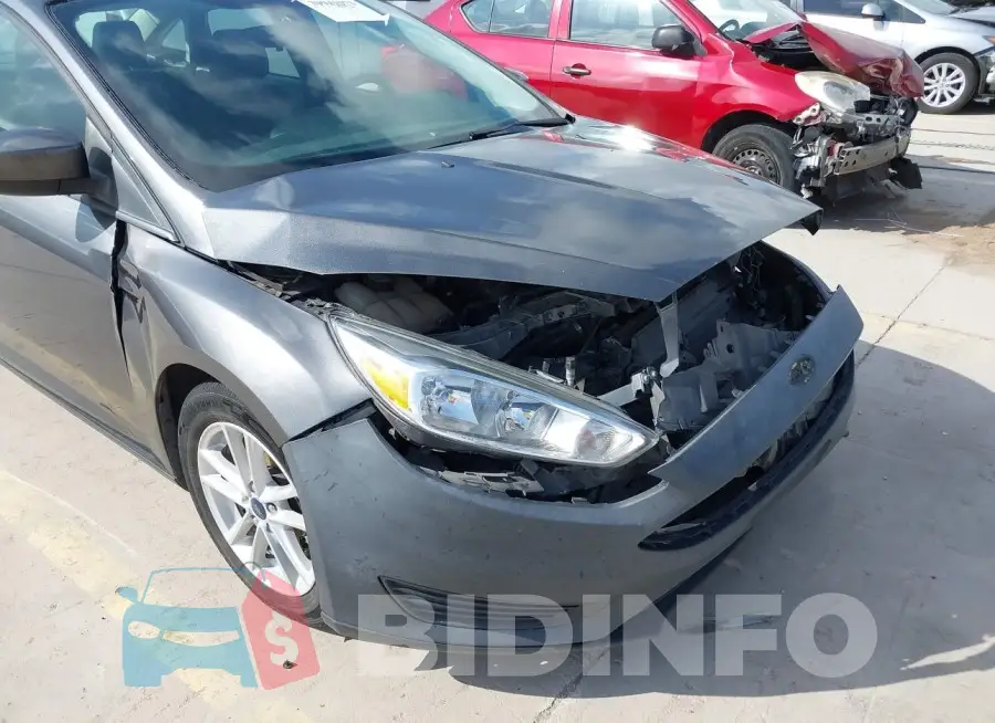 1FADP3FE5JL235324 Photo# 18