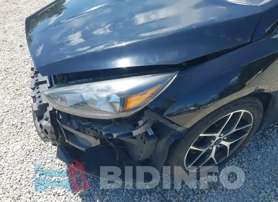 1FADP3M27HL276041 Photo# 19