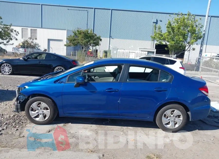 19XFB2F53FE024621 Photo# 15
