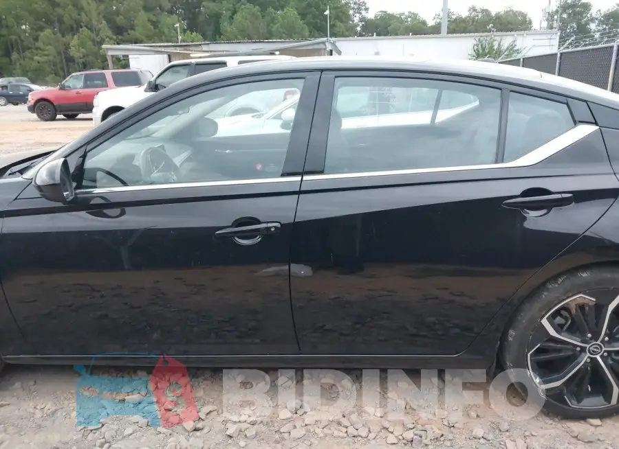 1N4BL4CV0PN350827 Photo# 14