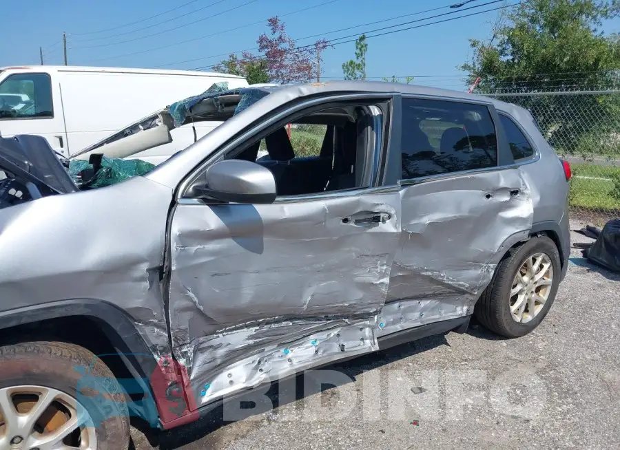 1C4PJLCX4JD531282 Photo# 6