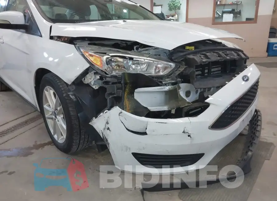 1FADP3F22GL386197 Photo# 6