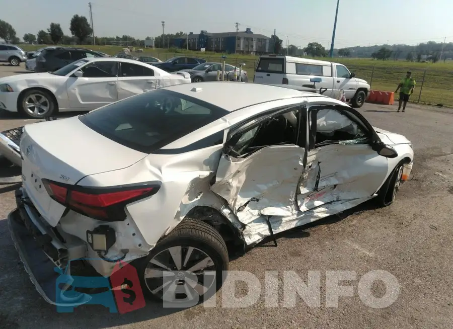 1N4BL4DV2KC150910 Photo# 4