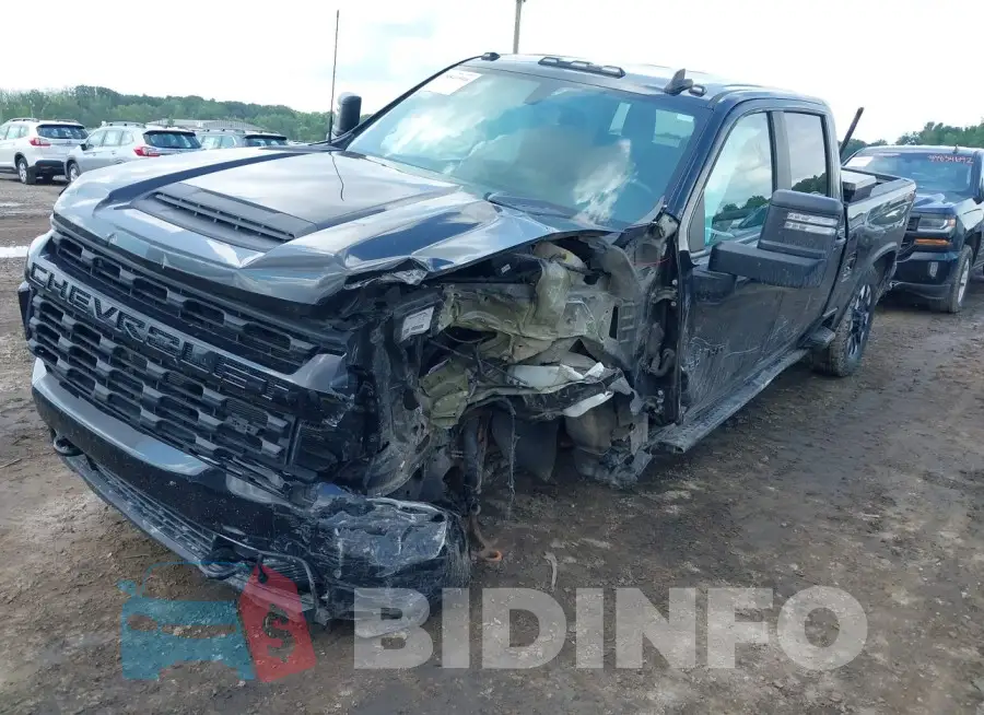 1GC4YME74LF280188 Photo# 2