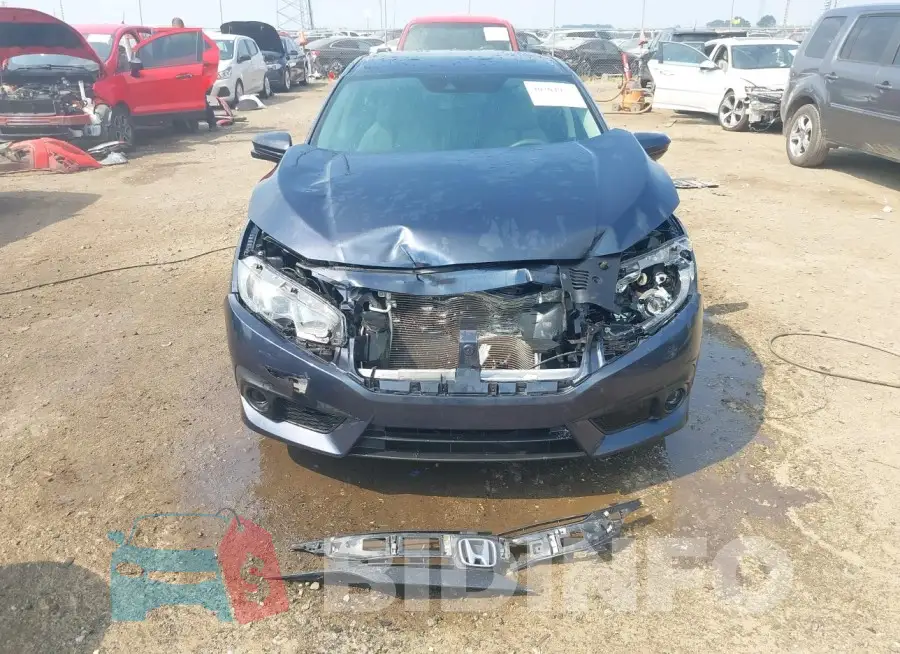 19XFC2F84HE054205 Photo# 12