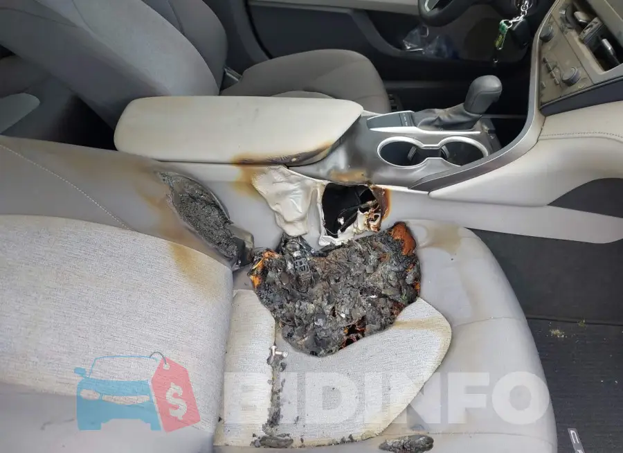 4T1C11AK2NU700677 Photo# 13
