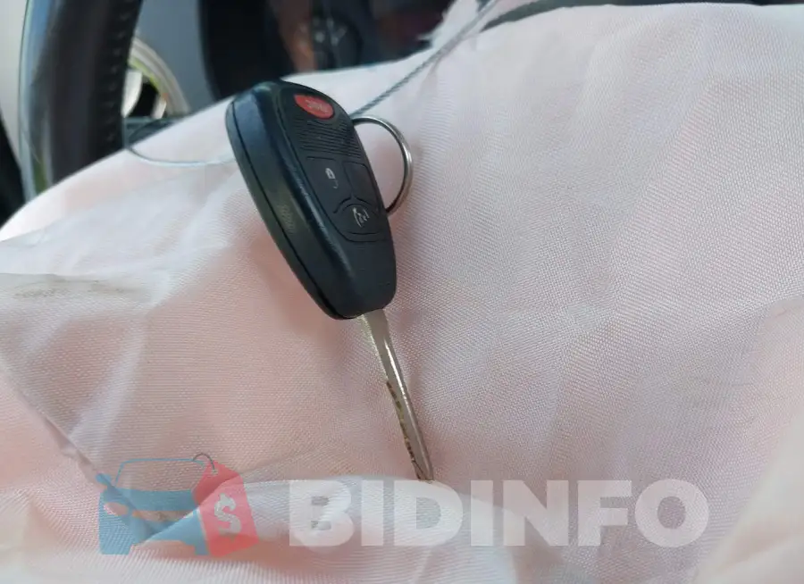 1C4NJRFB3GD806028 Photo# 11