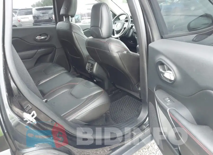 1C4PJMBS8FW624765 Photo# 8
