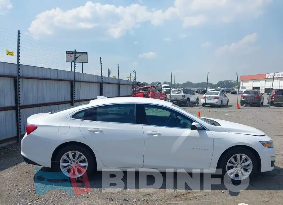 1G1ZD5ST4RF105806 Photo# 13