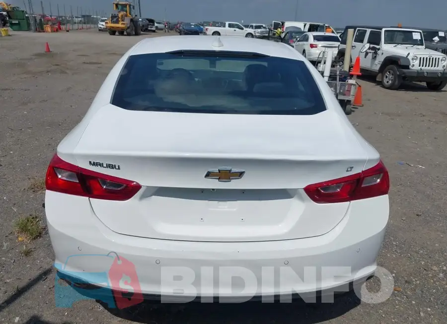 1G1ZD5ST4RF105806 Photo# 6