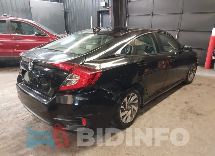 19XFC2F76HE227620 Photo# 4