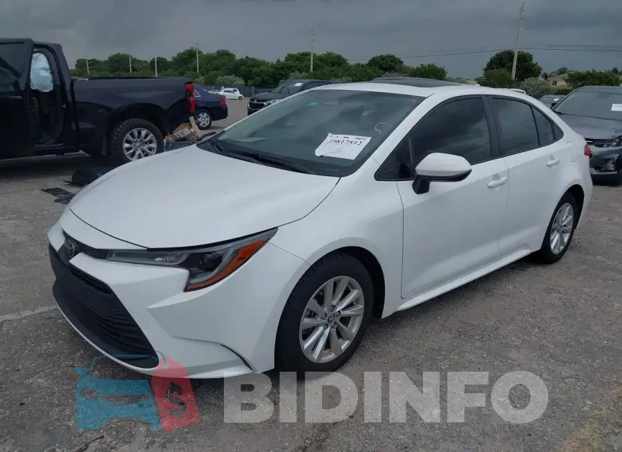 JTDB4MEE7P3003415 Photo# 2