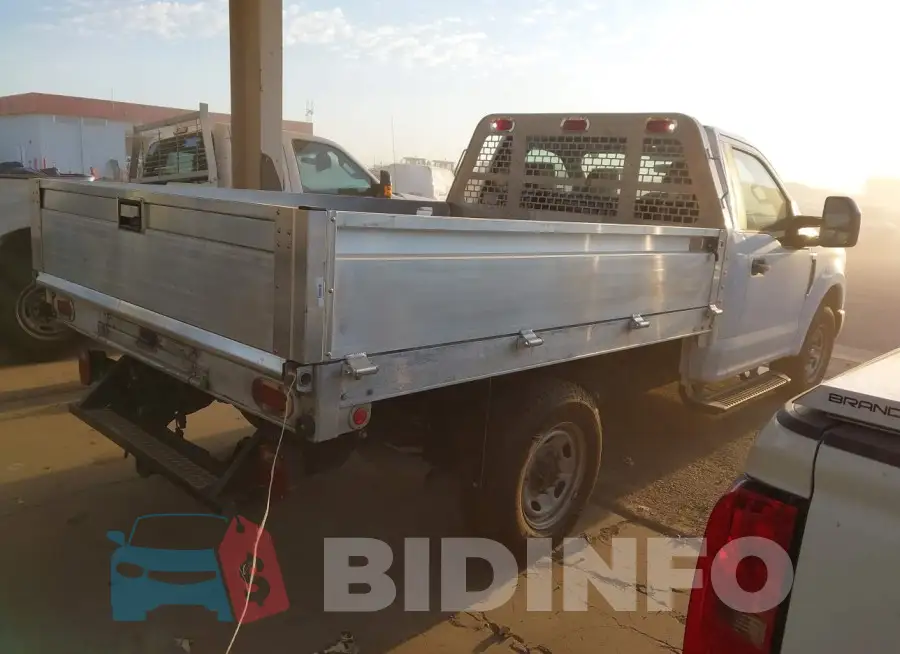 1FDBF2A66JEC48212 Photo# 4