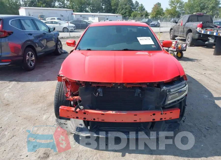 2C3CDXHG2JH125062 Photo# 12