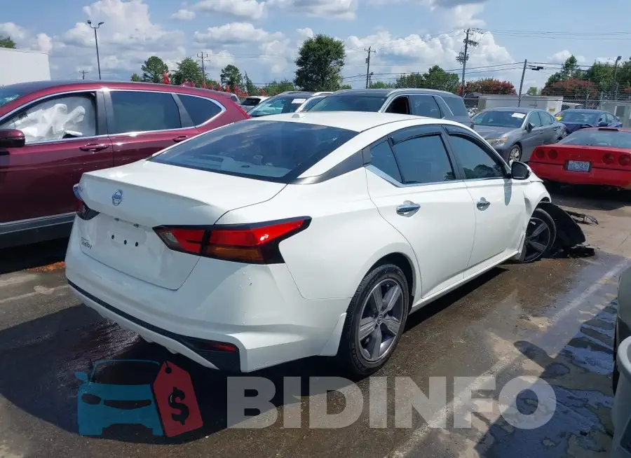 1N4BL4BV3KC182526 Photo# 4
