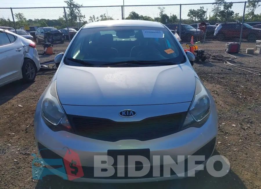 KNADM4A34E6401641 Photo# 6