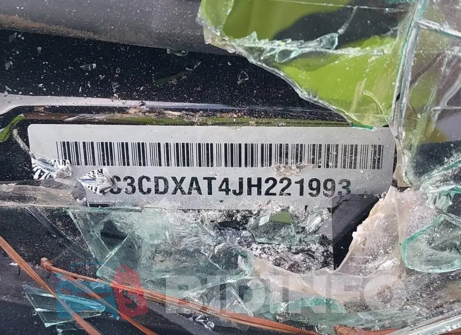 2C3CDXAT4JH221993 Photo# 9