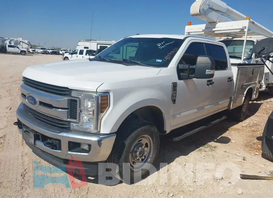 1FT7W2B65JEC94462 Photo# 2