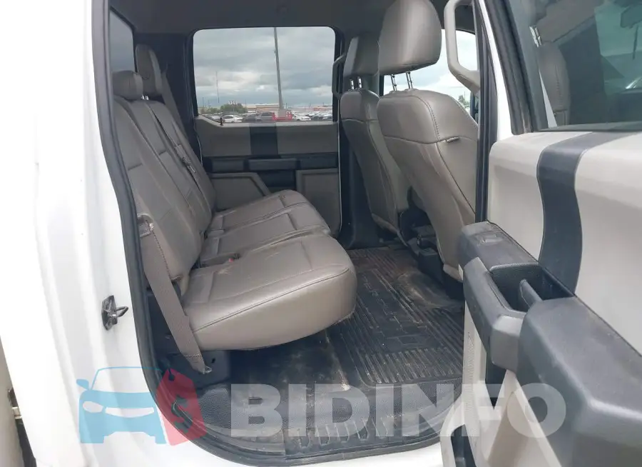 1FT7W2B68JEC56644 Photo# 8