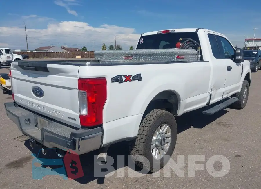 1FT7X2B63KEC46697 Photo# 4