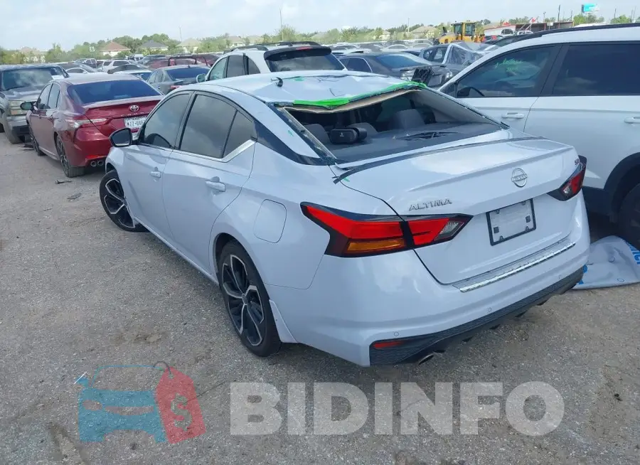 1N4BL4CV5PN410942 Photo# 3