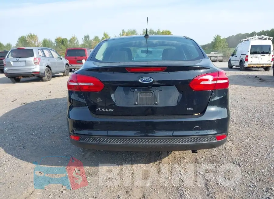 1FADP3F2XJL237575 Photo# 17