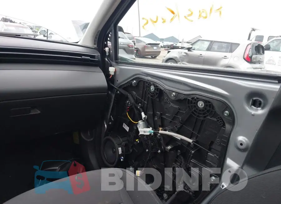 KM8JFCA11NU074034 Photo# 18