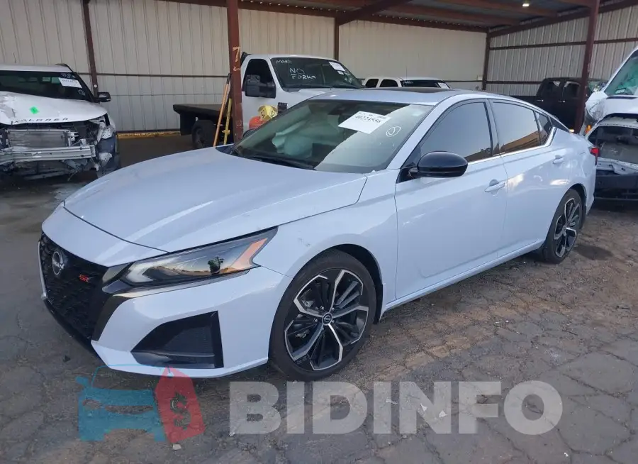 1N4BL4CV2PN398183 Photo# 2
