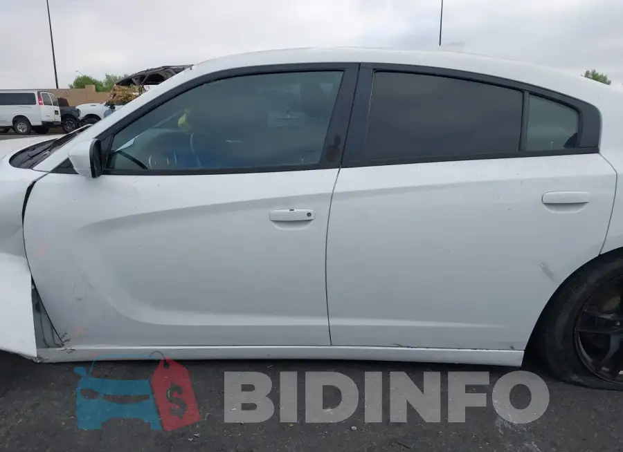 2C3CDXHG8HH642019 Photo# 15