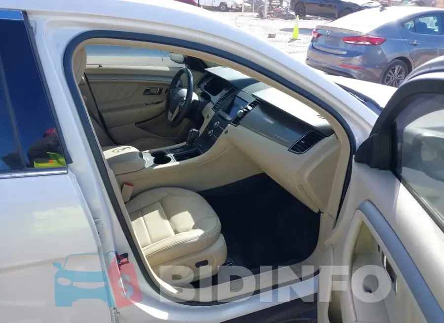 1FAHP2E81JG113186 Photo# 5