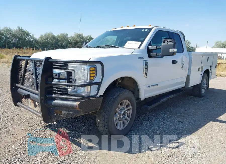 1FD8X3FT7JEB74696 Photo# 2