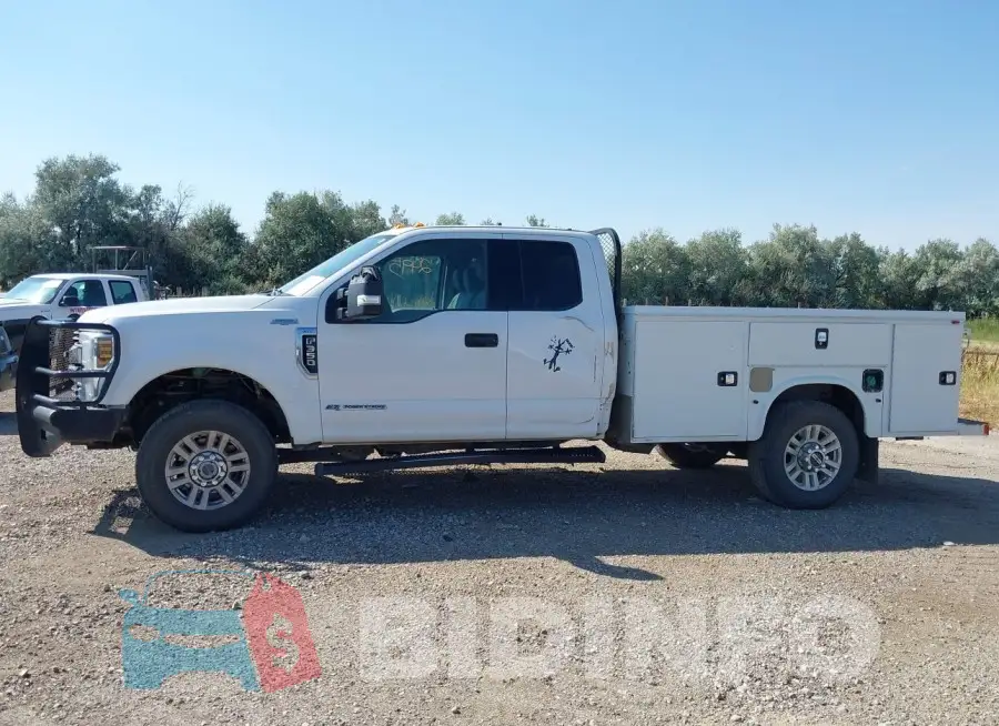 1FD8X3FT7JEB74696 Photo# 18