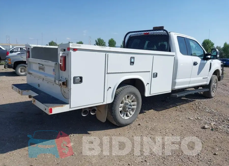 1FD8X3FT7JEB74696 Photo# 4