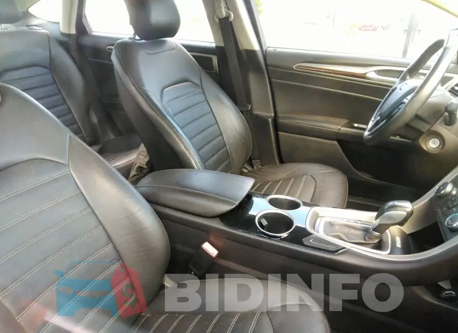 3FA6P0HDXER134220 Photo# 5
