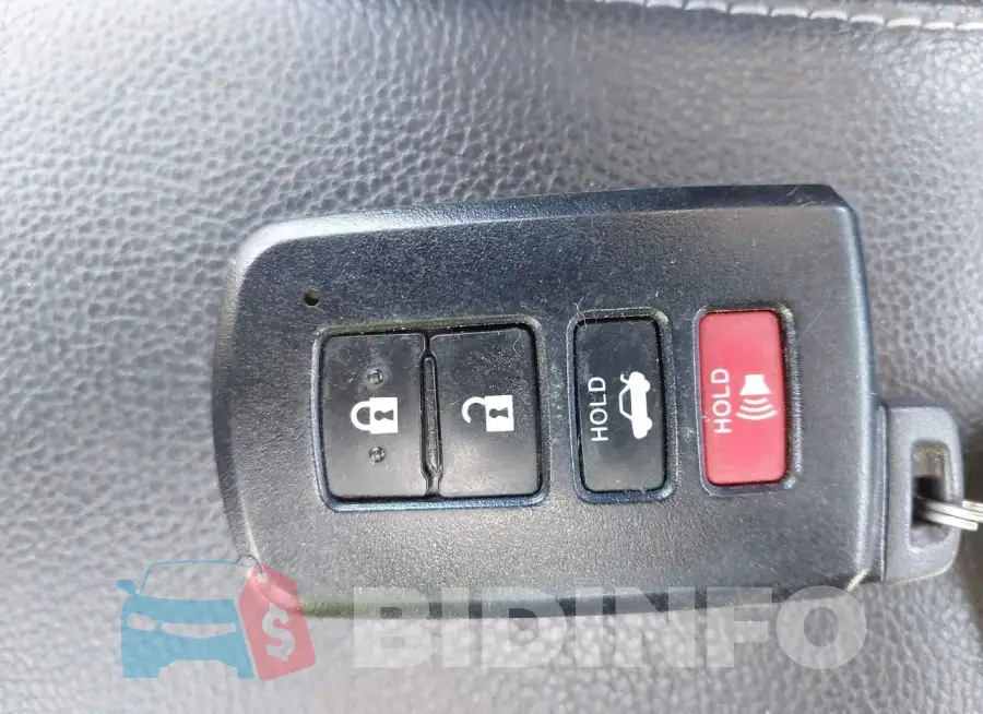 2T1BPRHE3FC428961 Photo# 11