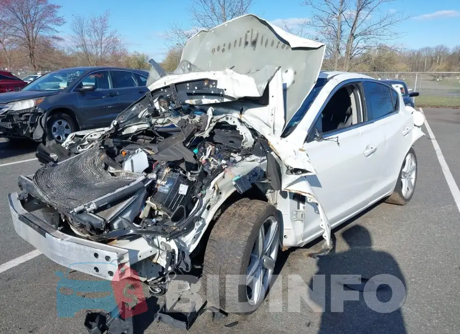 19VDE1F37EE008405 Photo# 6
