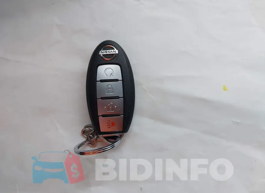 JN1BJ1CR6HW127370 Photo# 11