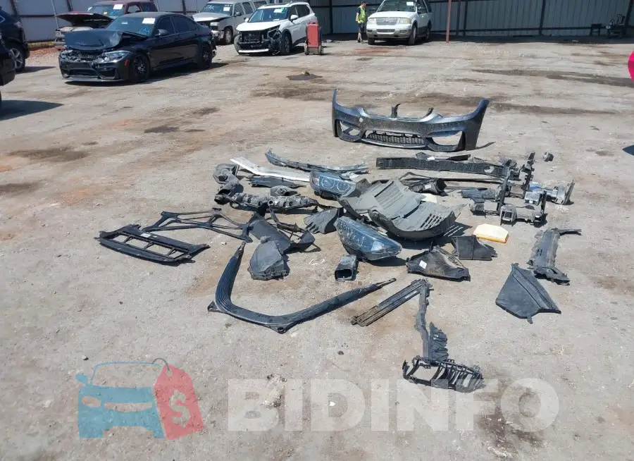 WBS3R9C56FK334375 Photo# 12