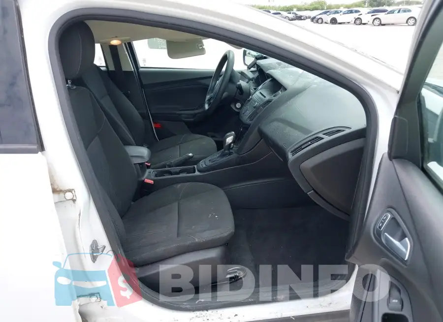 1FADP3K20FL288564 Photo# 5