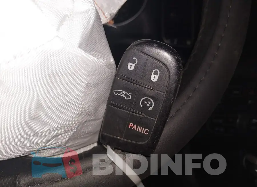 2C3CDXJG3HH541478 Photo# 11