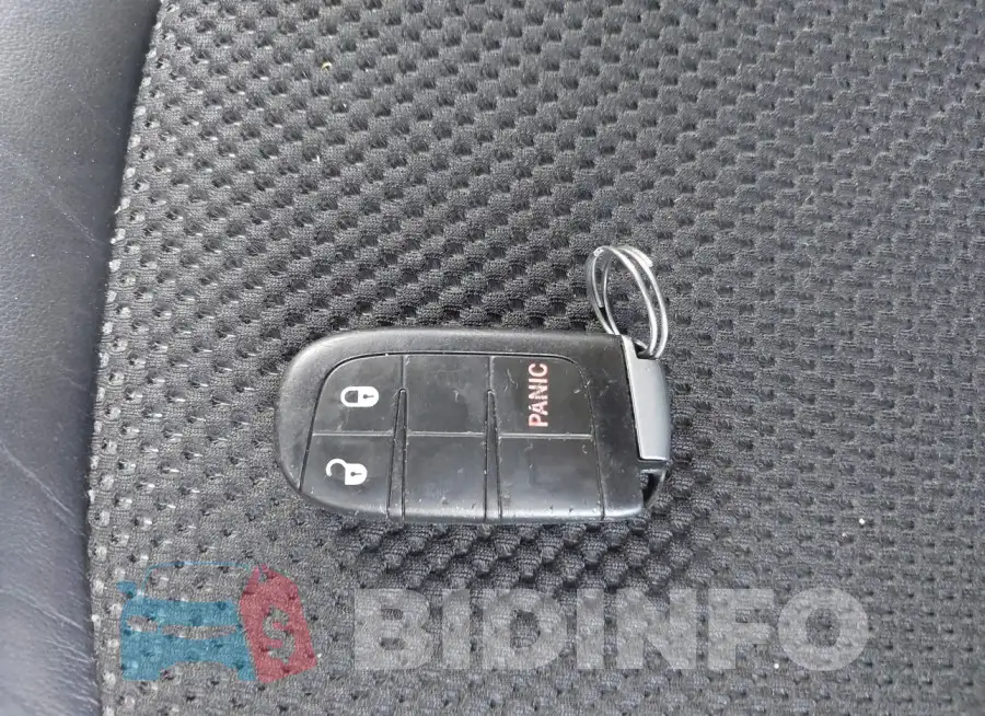 3C4PDCGG4HT520014 Photo# 11