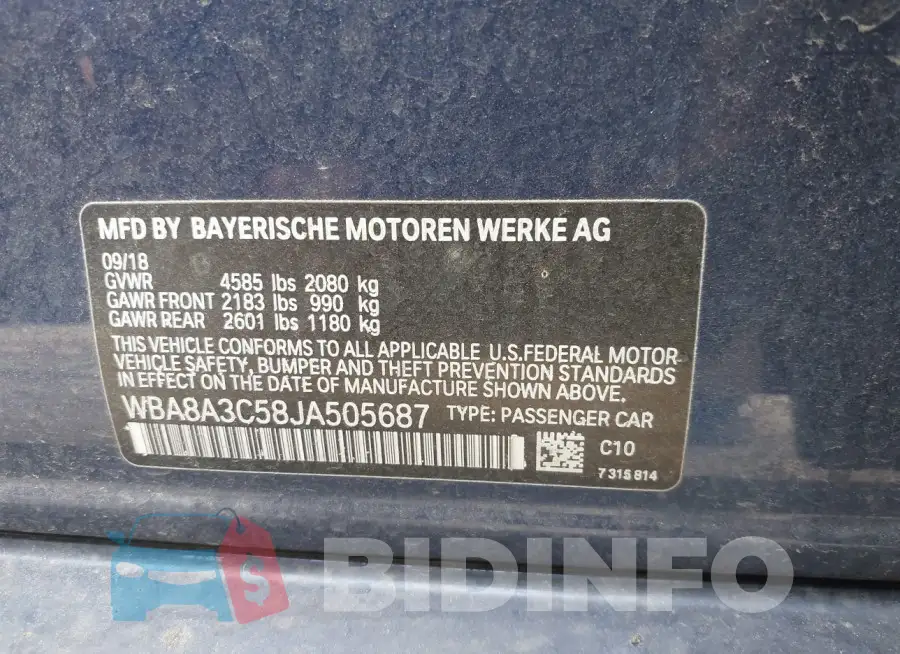 WBA8A3C58JA505687 Photo# 9