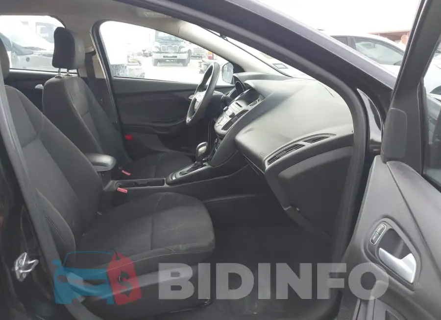 1FADP3F23HL295666 Photo# 5
