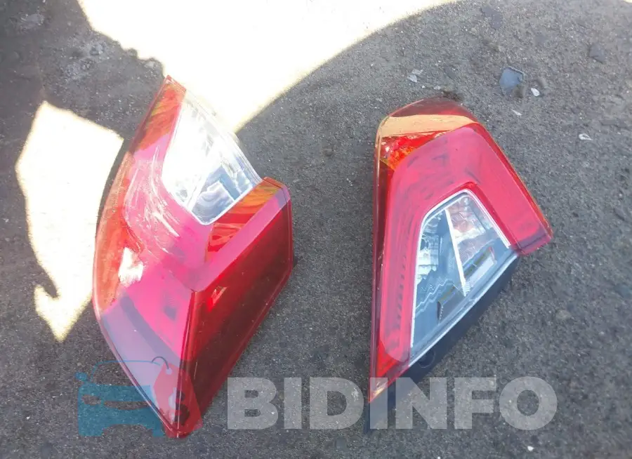 19XFC2F50HE204462 Photo# 19