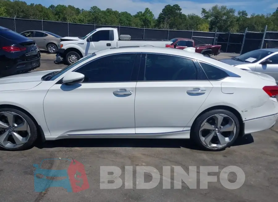 1HGCV1F93JA189119 Photo# 14
