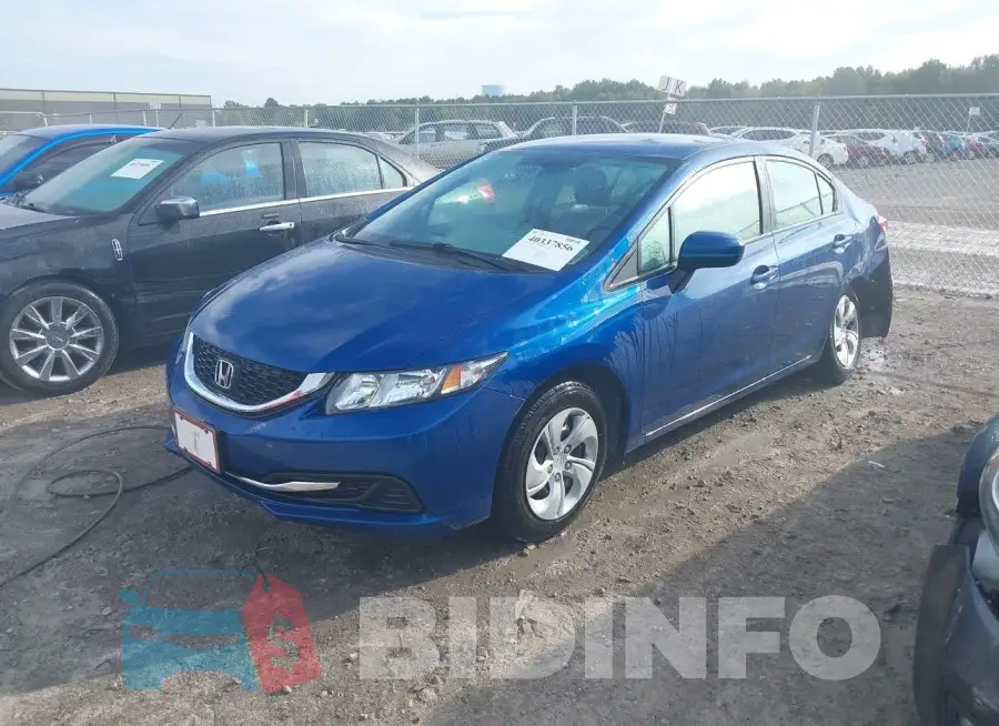 2HGFB2F58FH558669 Photo# 2
