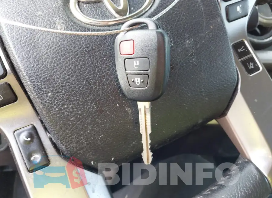 3TYCZ5AN5MT045565 Photo# 11