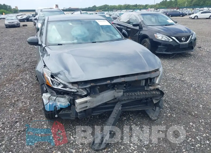 1N4BL4CV1KC157512 Photo# 12