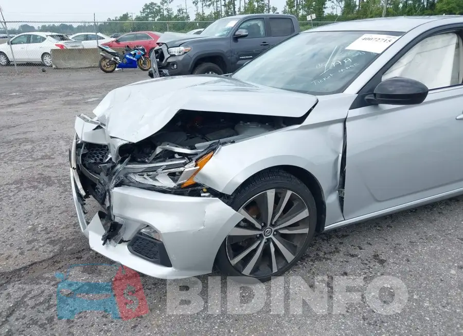 1N4BL4CV3NN352763 Photo# 6