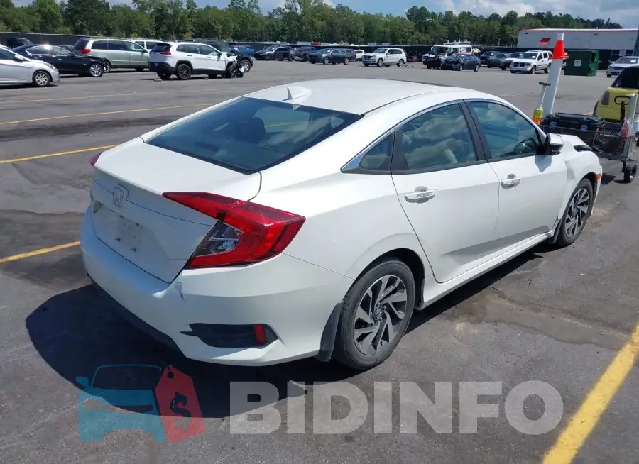 19XFC2F70HE061529 Photo# 4